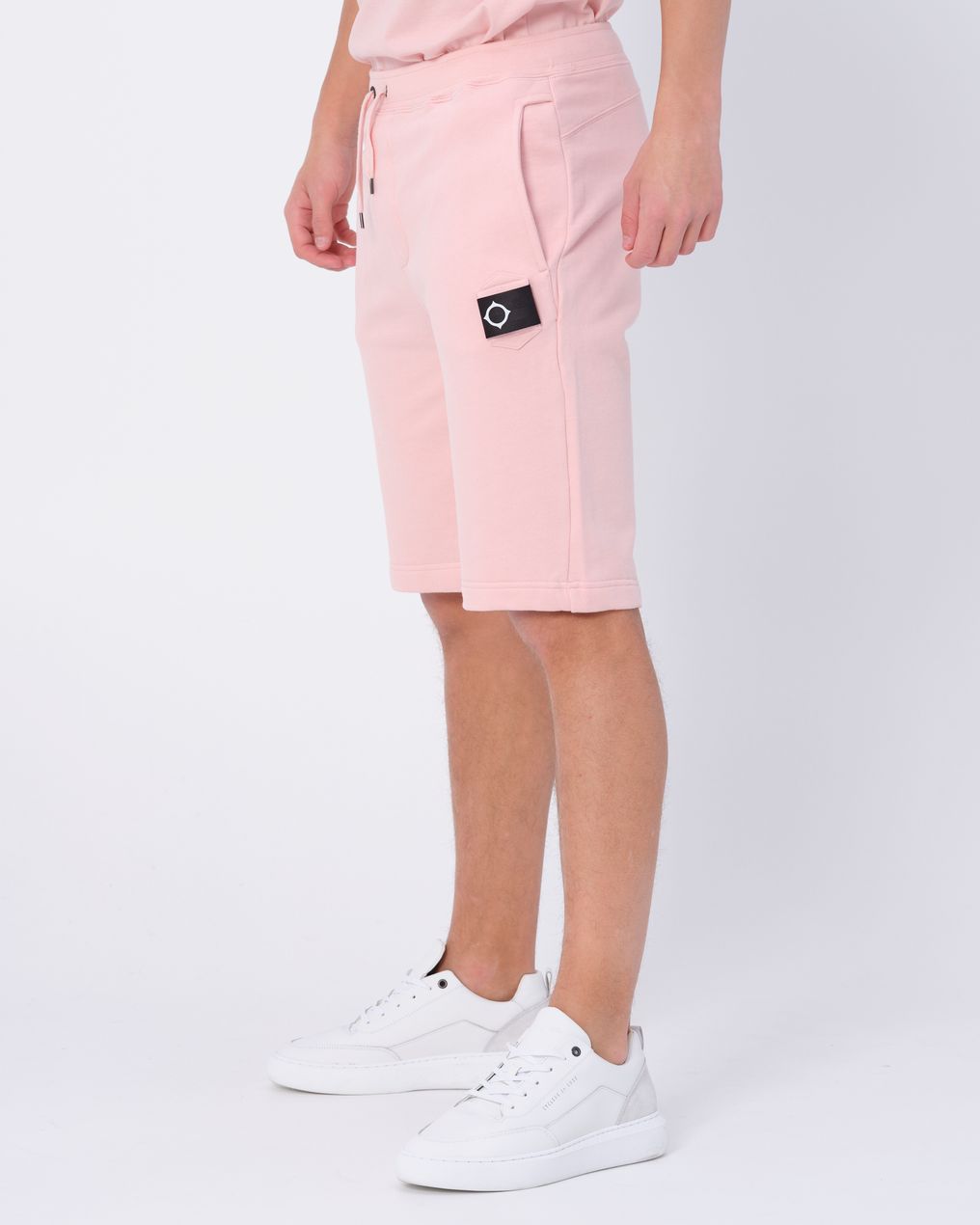 MA.STRUM Short
