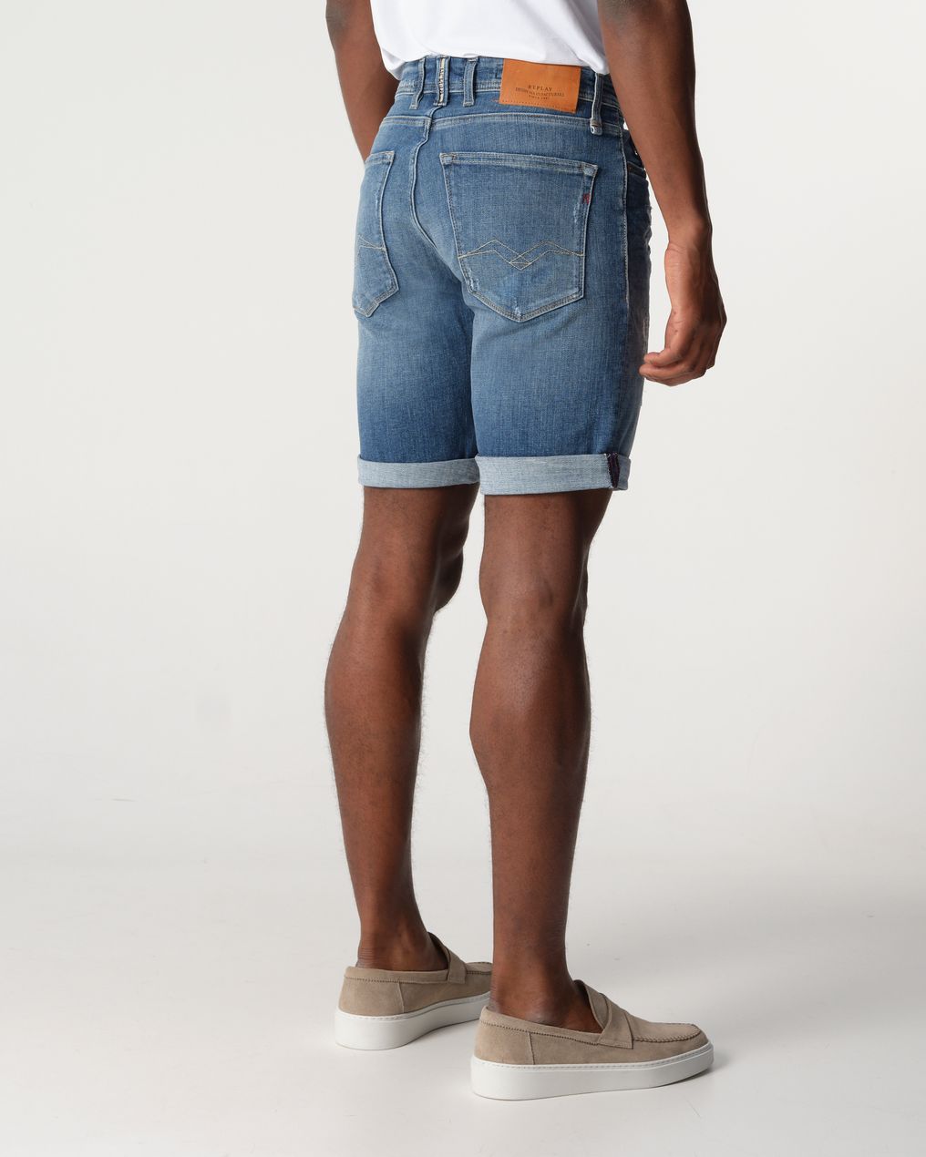 Replay RBJ.981 Aged-Destroyed Short